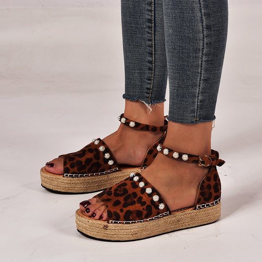 Zomersandalen Met Kleine Hak