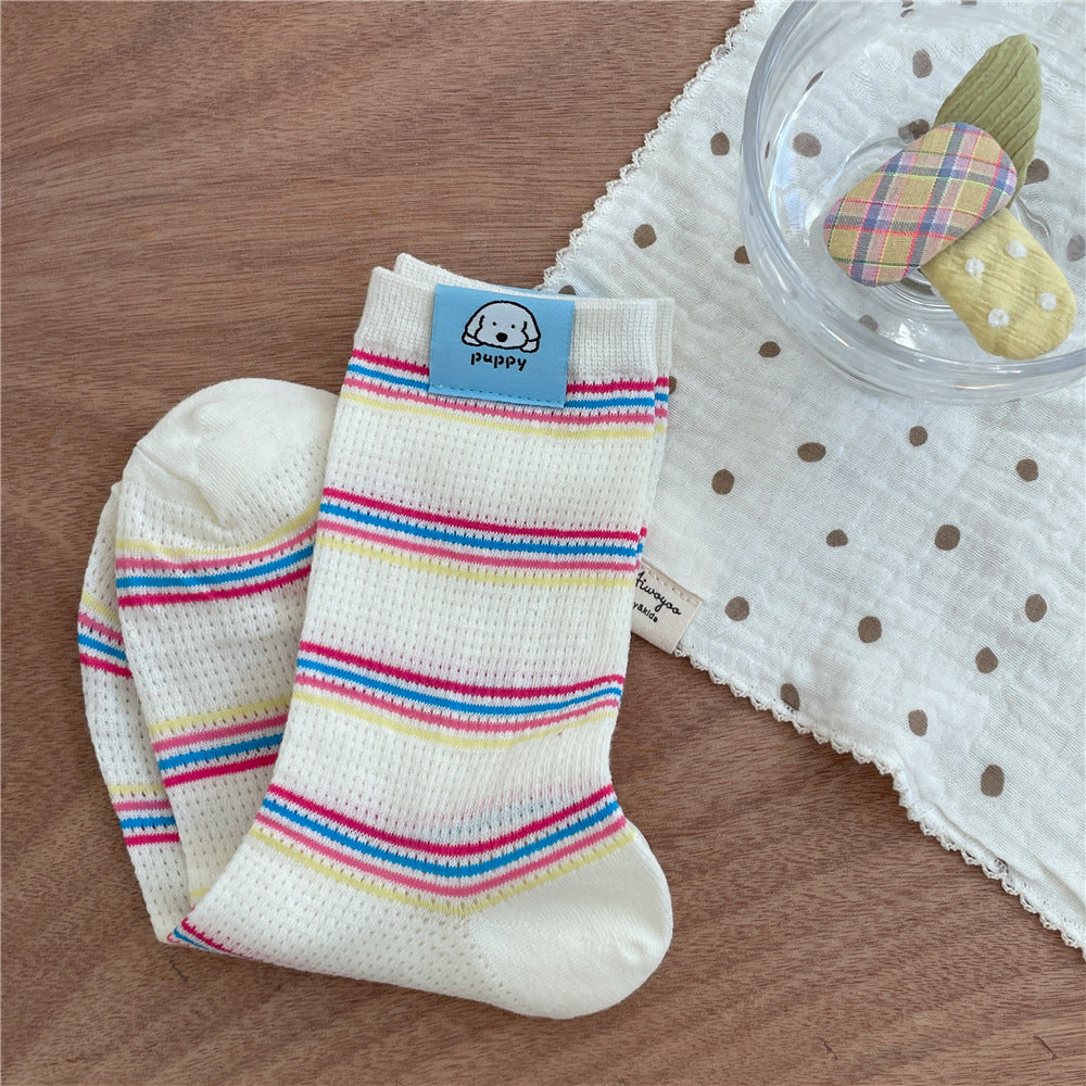 Colorful Mid-calf Breathable Sweat-wicking Socks In A Simple Solid Color