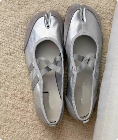 Split-toe Pig Hoof Shoes Mary Jane Ballet Style