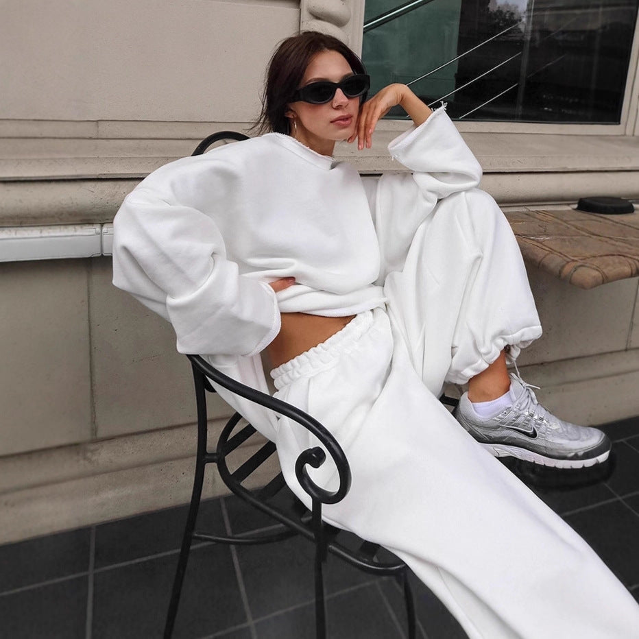 European And American Street Fashion Black Round Neck Sweater