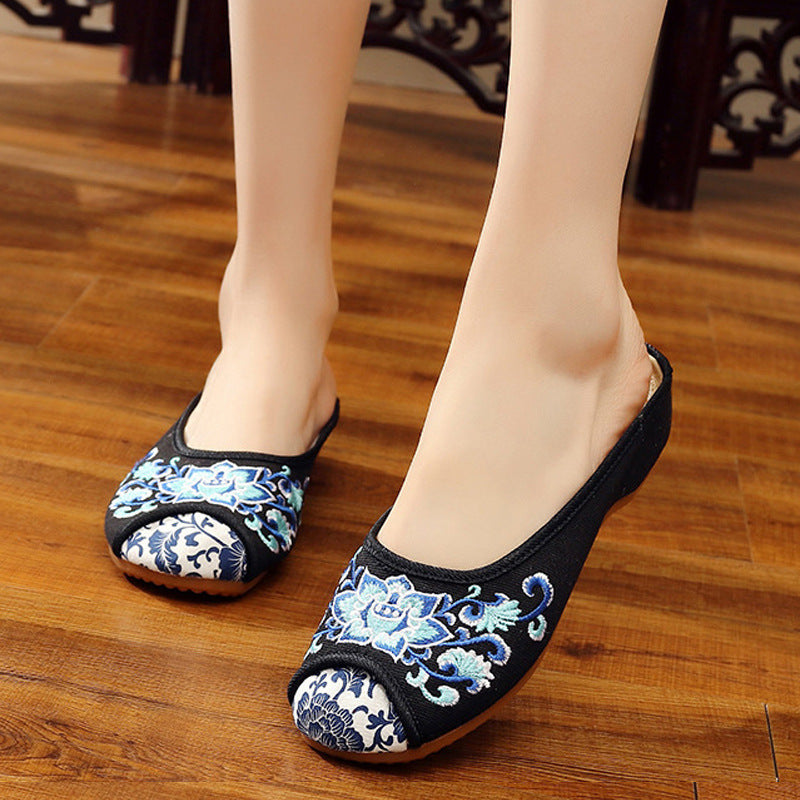 Ethnic Style Embroidered Slippers With Beef Tendon Sole