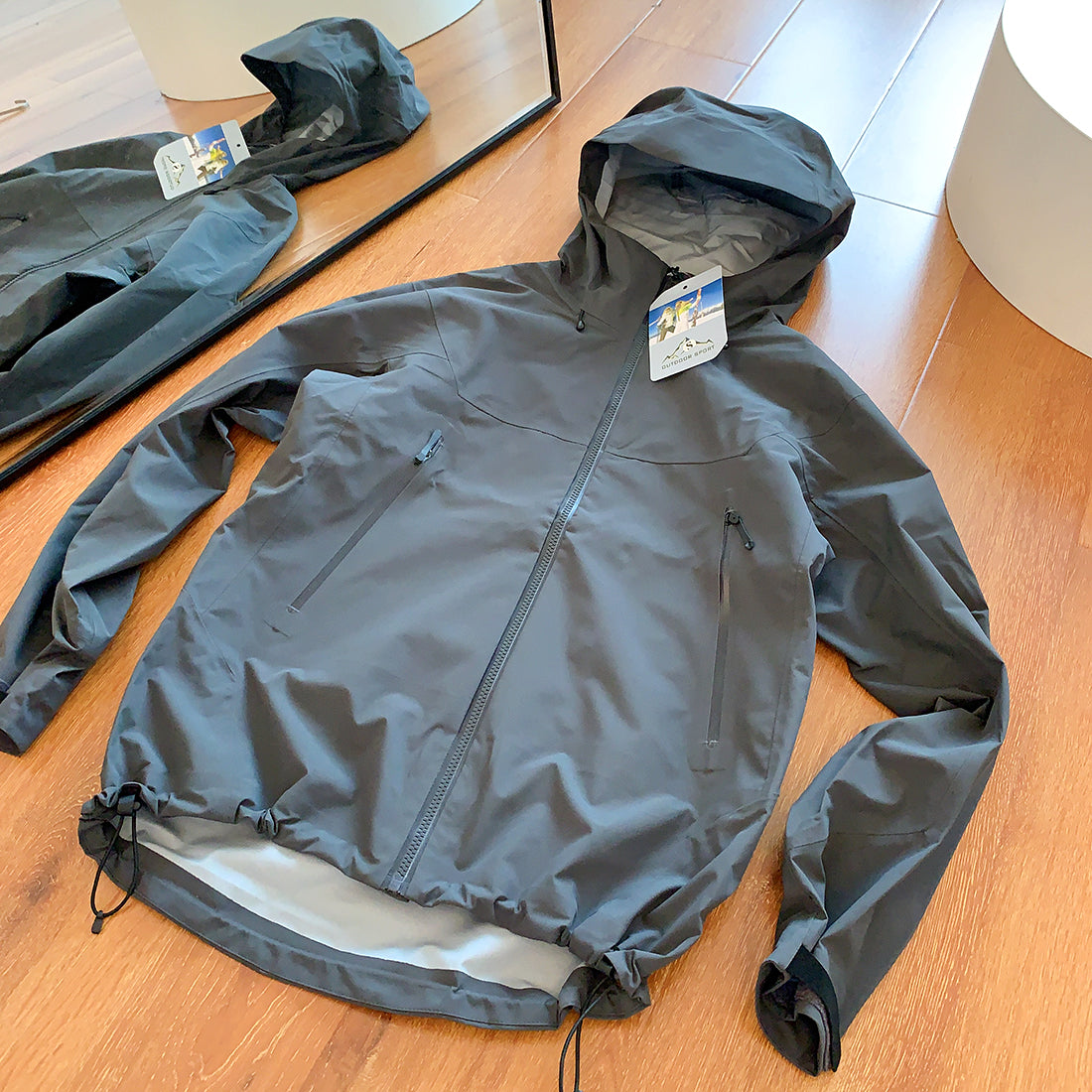 Outdoor Windproof Hooded Jacket