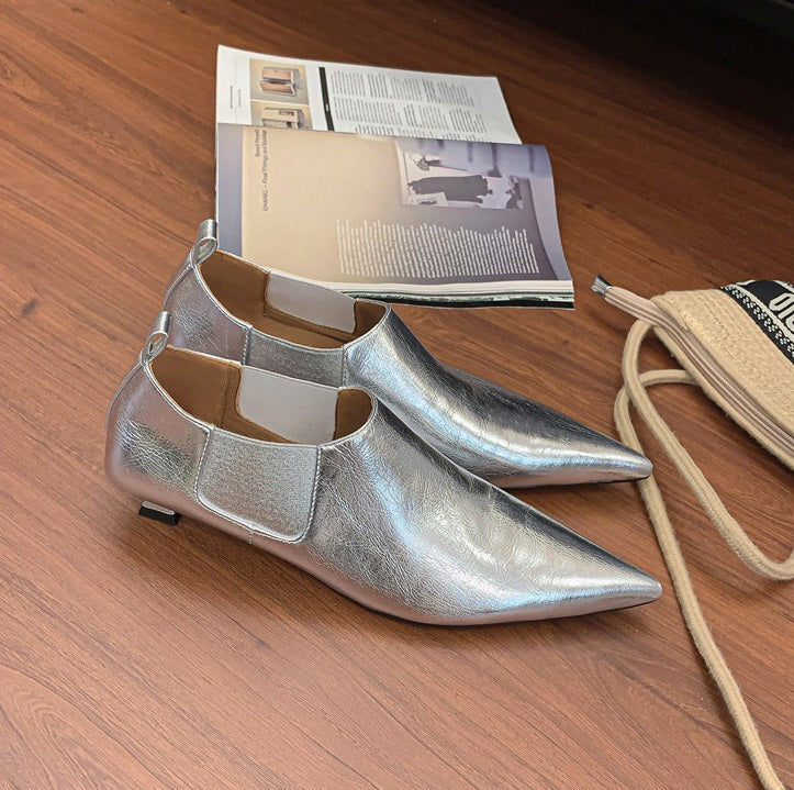 Women's Retro Elegant Low Heel Pointed Toe Deep Mouth Shoes