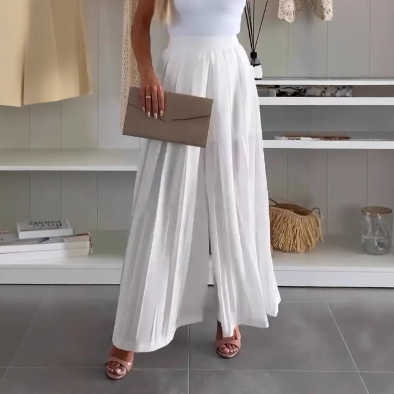 Women's Solid Color Casual Loose Pleated Skirt