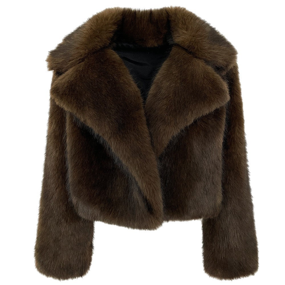 Stylish Short Winter Coat With A Suit Collar And Faux Fur Trim