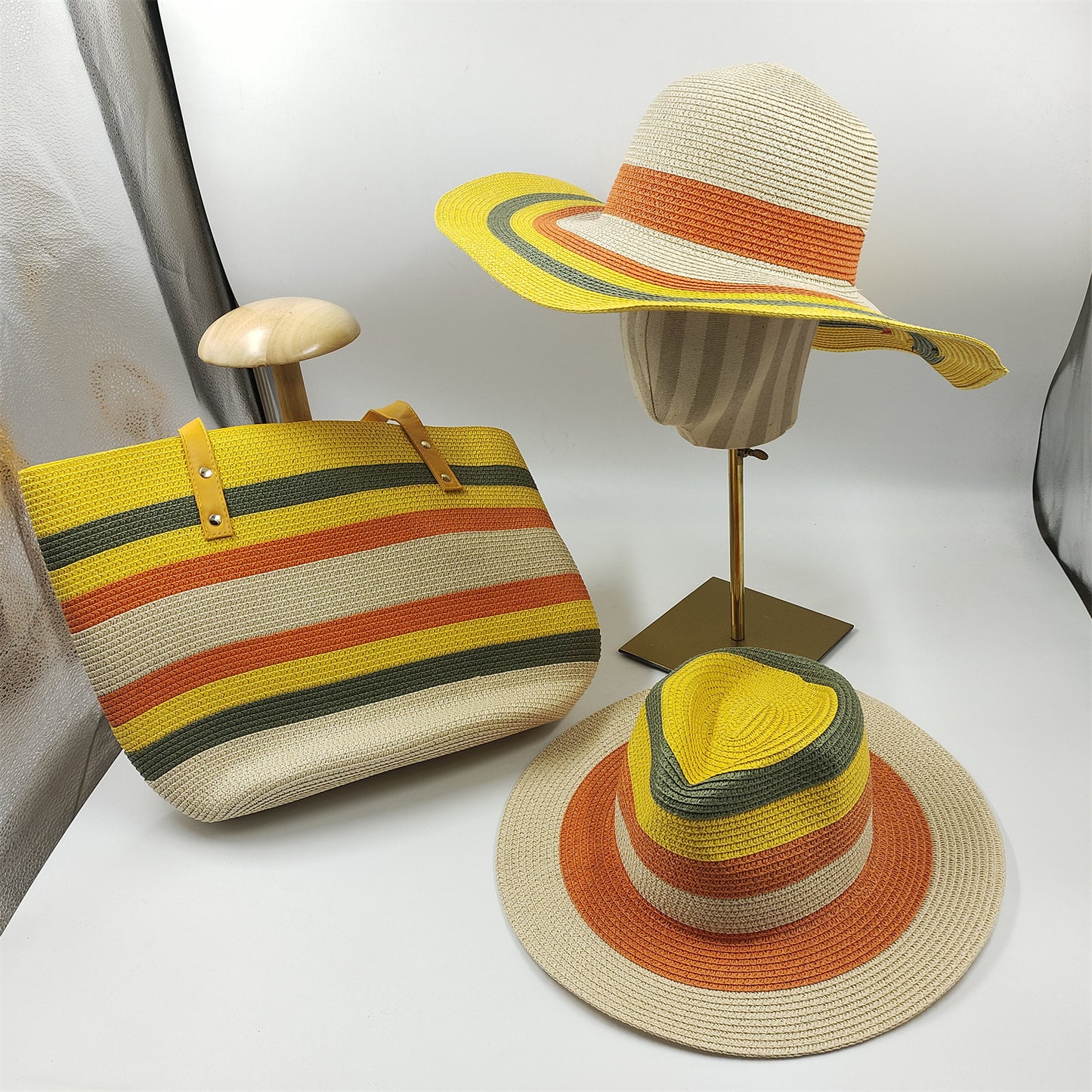 Outdoor Breathable Sun Shade Can Be Folded Large Eaves Striped Straw Hat