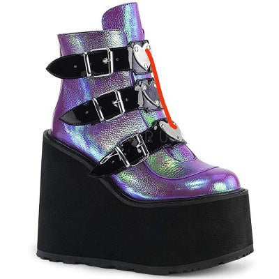 Women's casual shoes with high buckle
