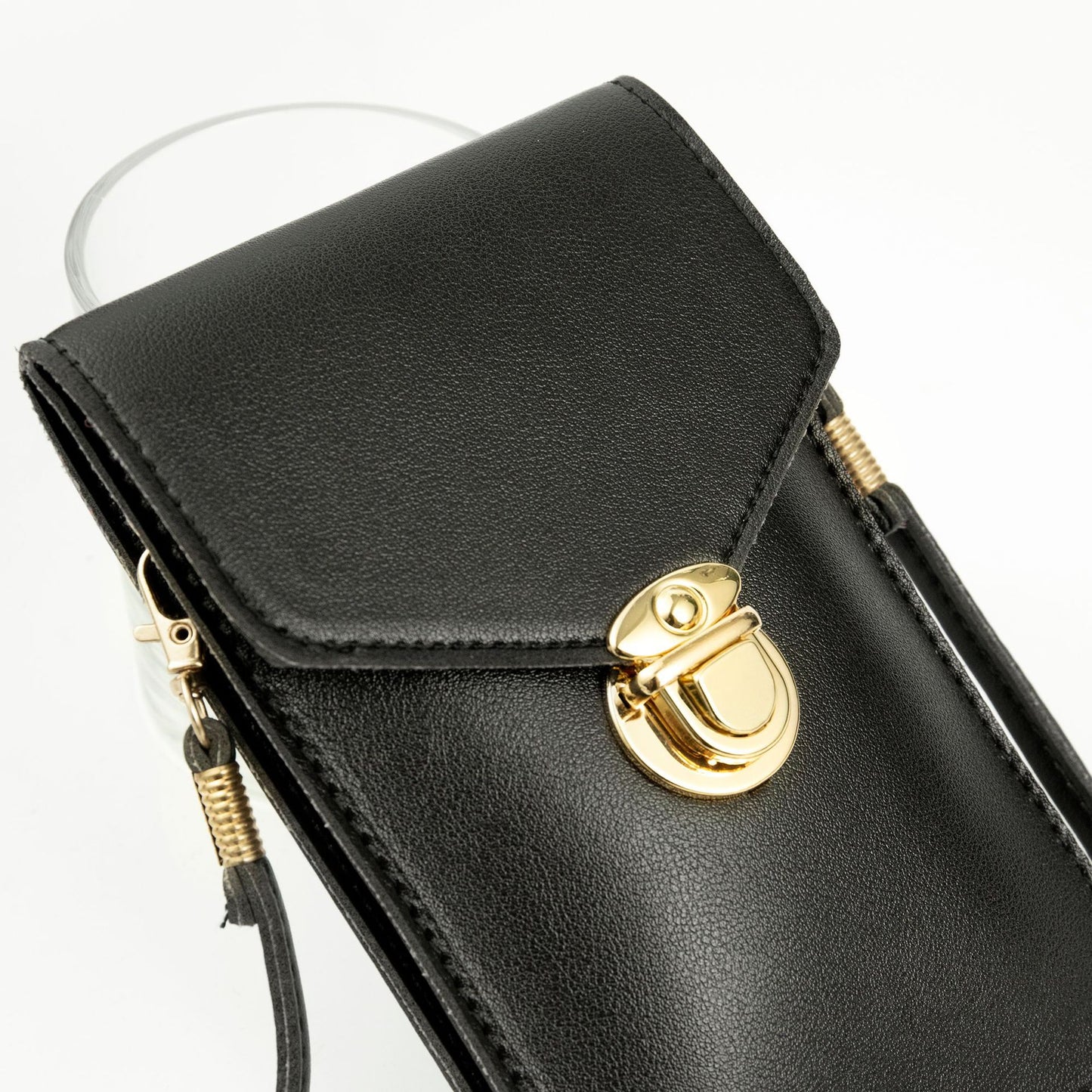 Simple retro mobile phone bag