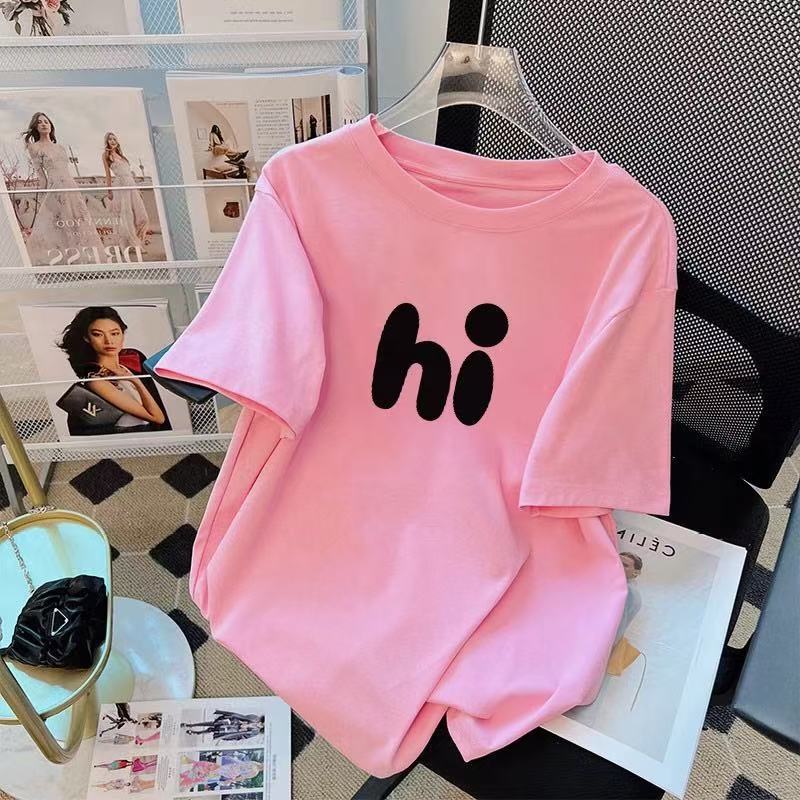 Womens Relaxed Minimalist Short-sleeve Top With A Print