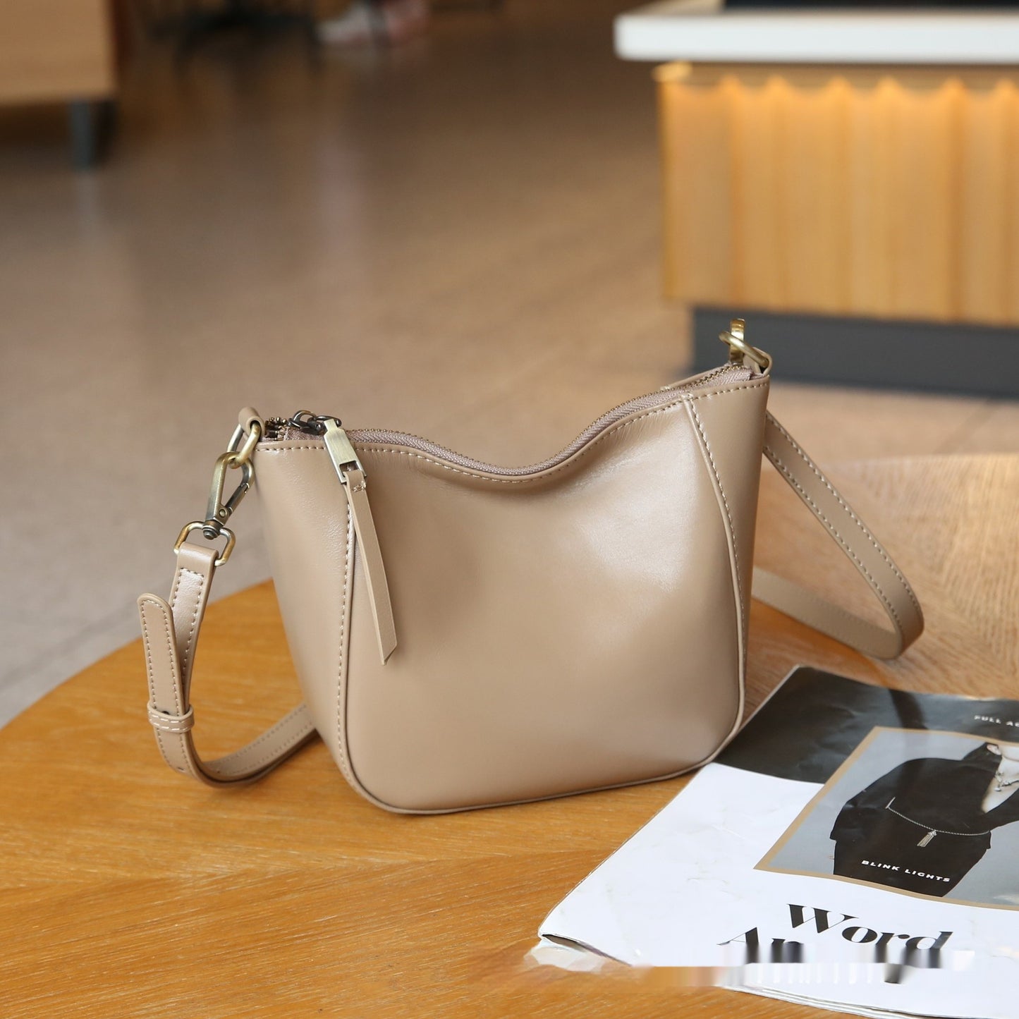 Ladies' High-end Niche Hand-held Small Top-grain Leather Shoulder Crossbody Bag