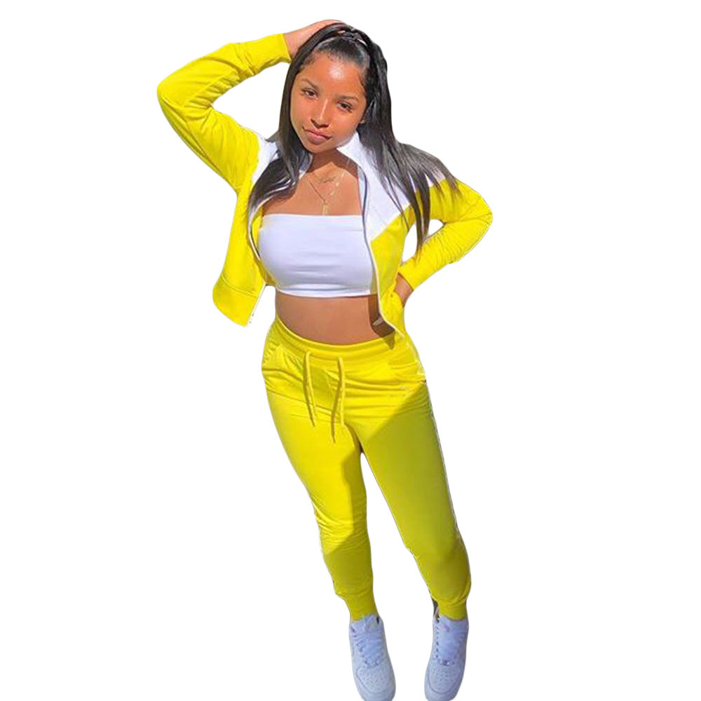 Fashionable Two-piece Athletic Set With A Matching Design