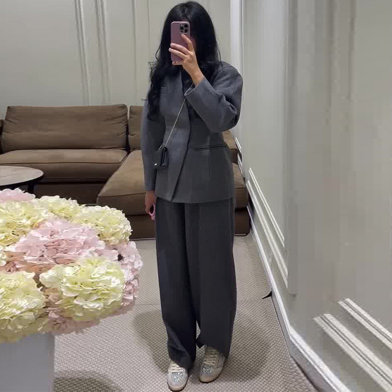 Stylish Two-Piece Set Minimalist Gray Fit-and-Flare Pants