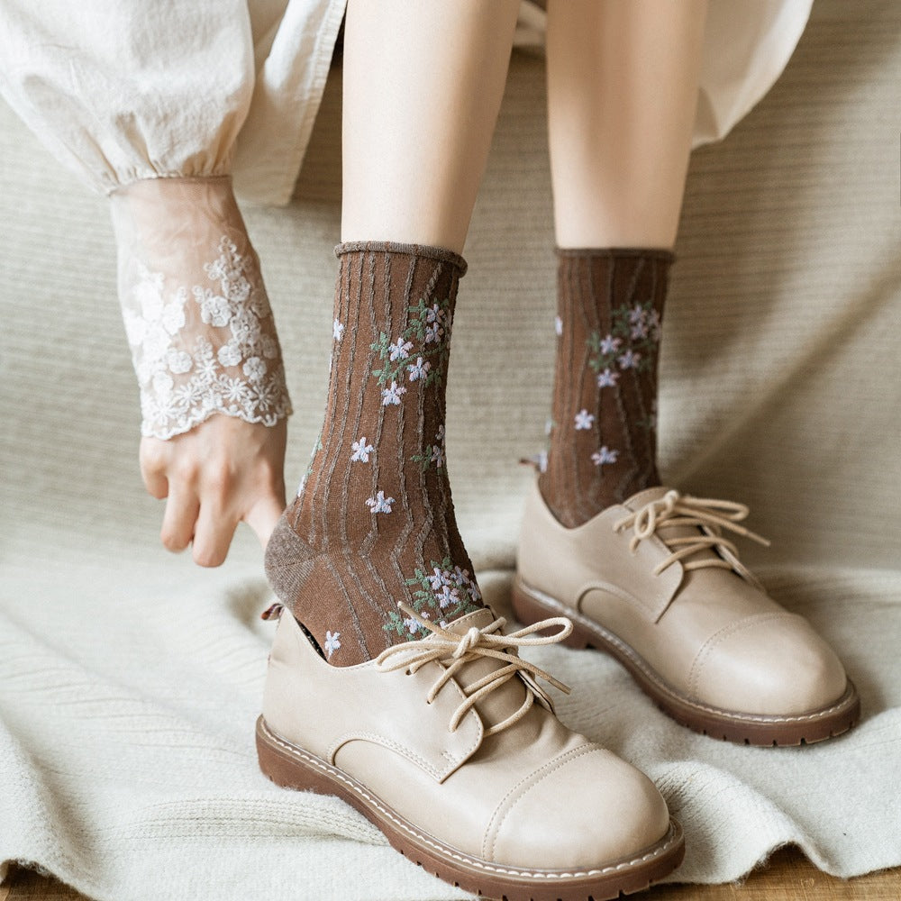 Japanese Retro Literature And Art Small Flower Socks