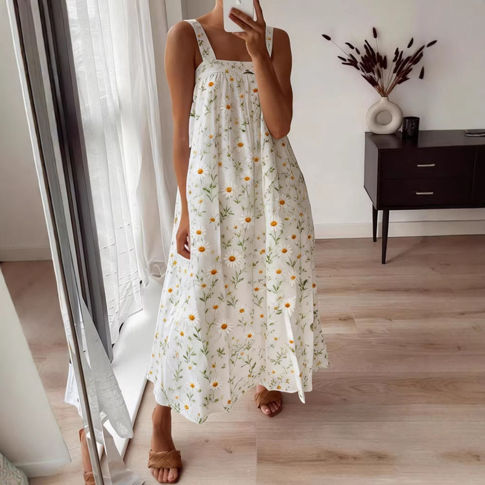 Casual Slip Dress With A Square Neckline And A Standard Digital Print