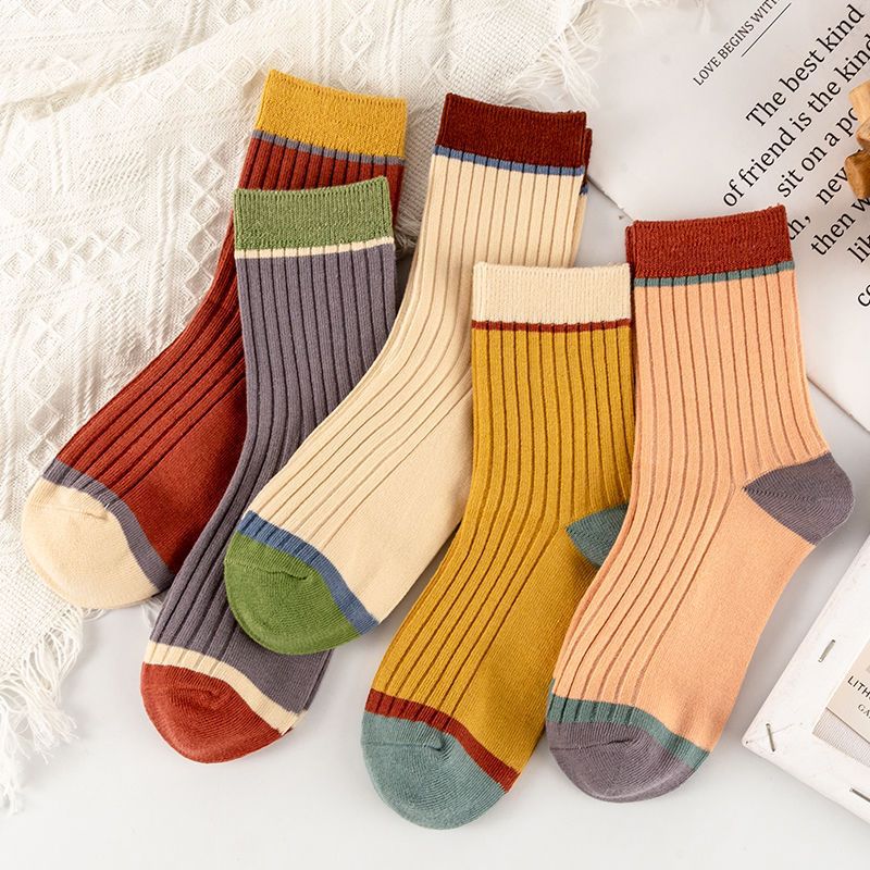 Female Mid-calf Length And Breathable Sweat-absorbent Socks