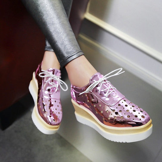 Platform Shoes With Lace-up Holes