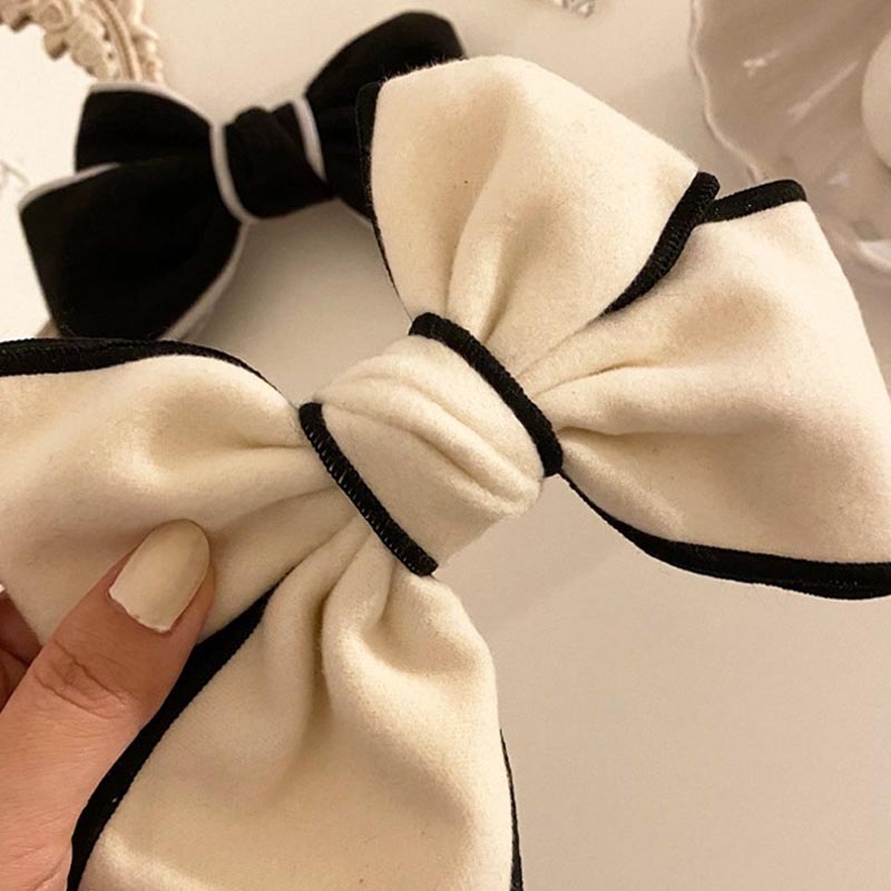Little fragrance black and white bow hairpin