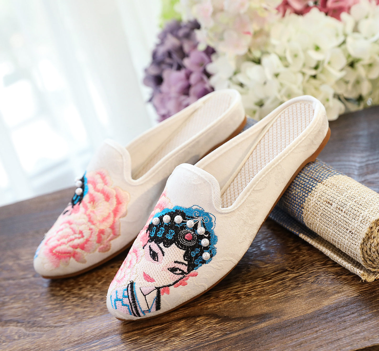 Slippers Pointed Toe Chinese Style Traditional Vintage Embroidery Fabric