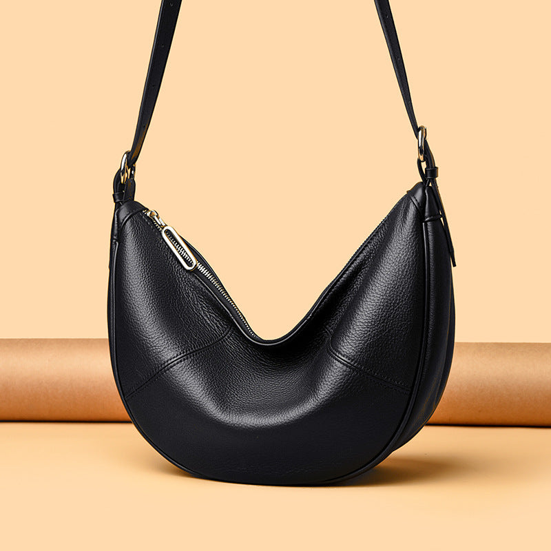 Niche Large Capacity Underarm Leather Shoulder Messenger Bag