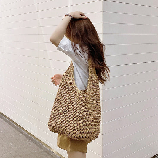 Straw Bag Female New Summer Versatile Leisure Shoulder Bag Forest Hand Woven Bag Large Capacity Beach Bag
