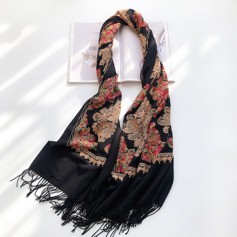 Etnisk sjal/tørklæde til damer med vintagebroderi