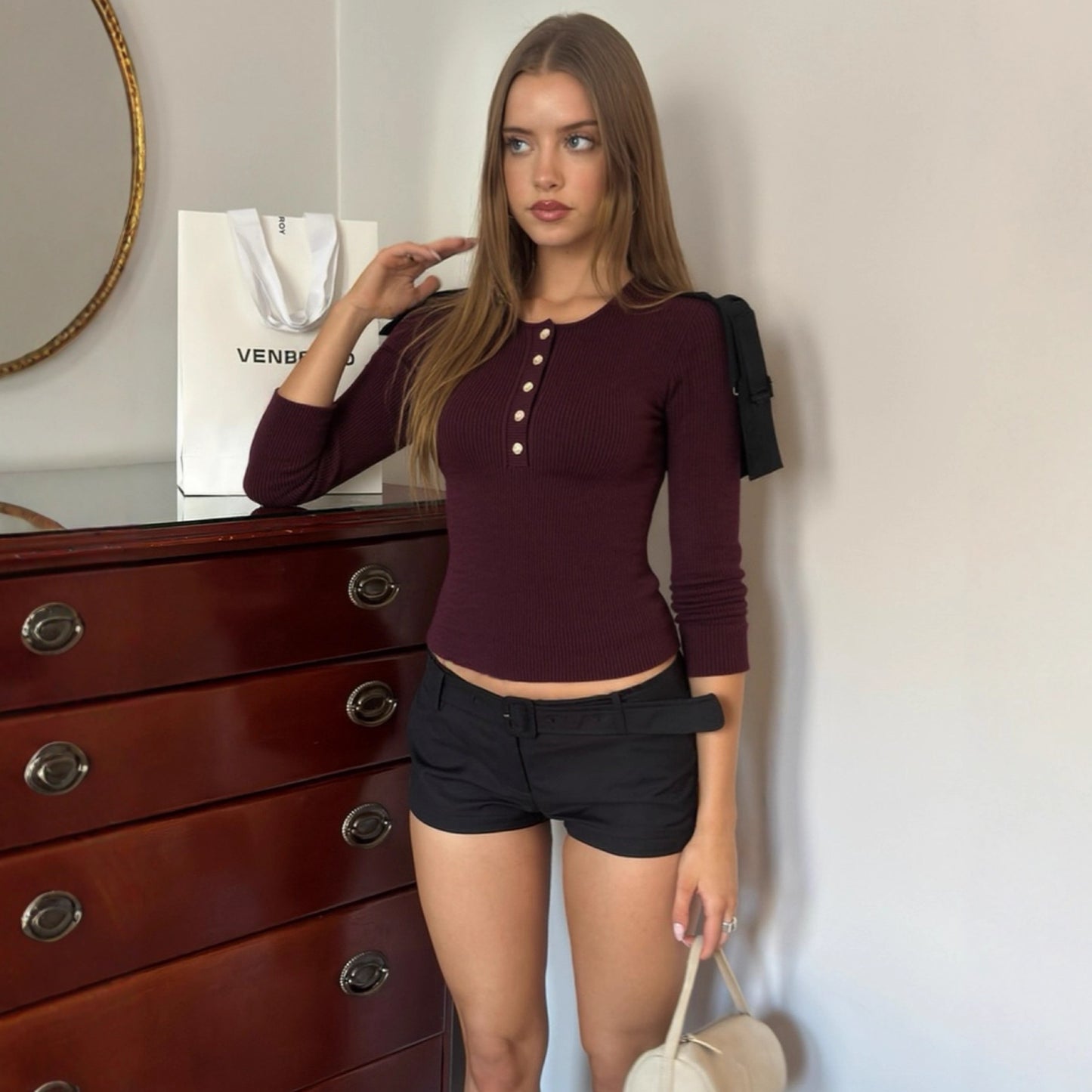 Simple, Slimming Crew-neck Knit Sweater