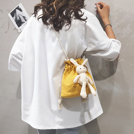 Female cartoon doll bucket bag