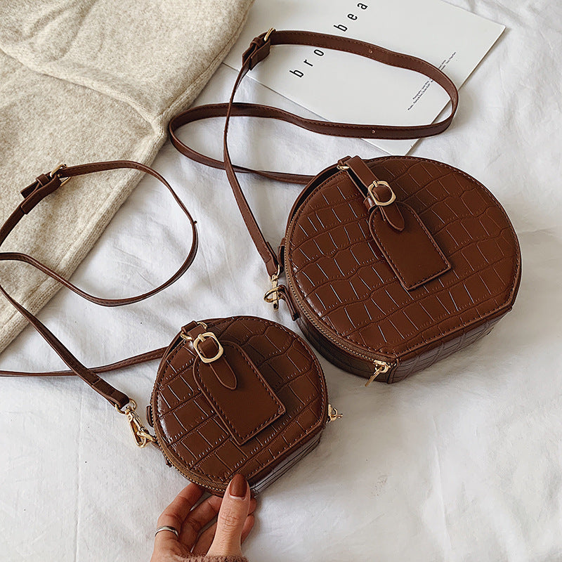 Wild small round bag