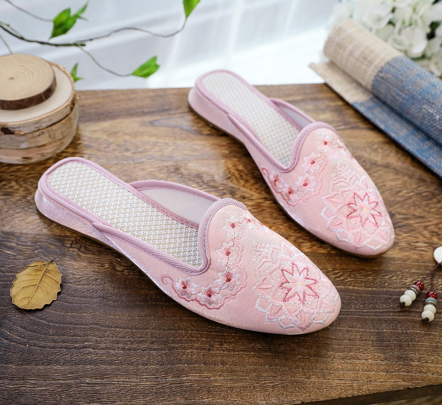 Satin Embroidered Low Heel Hanfu Shoes Cheongsam Slippers