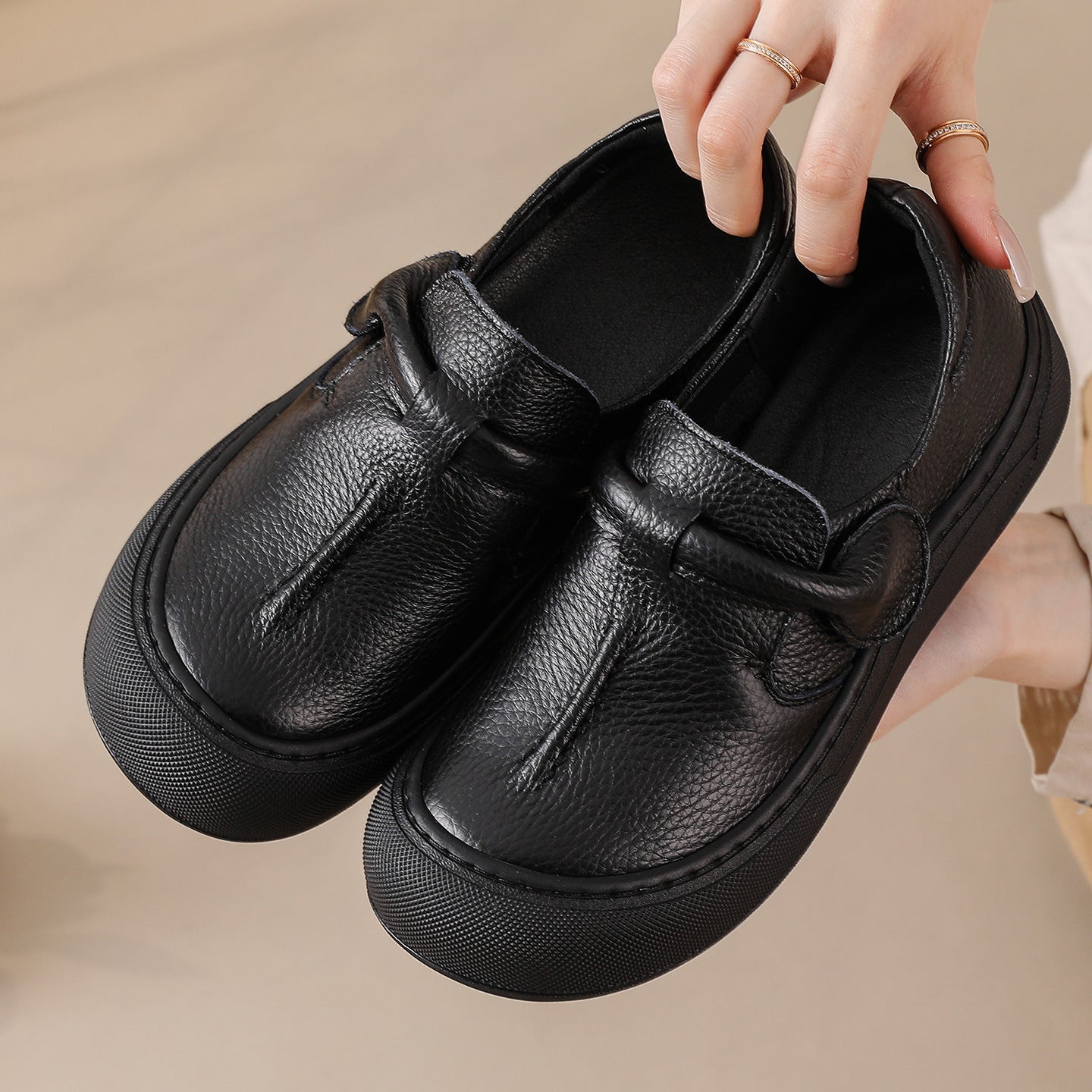 First-layer Cowhide Soft-soled Mom Shoes Comfortable Vintage Slip-on Shoes Made From Genuine Leather