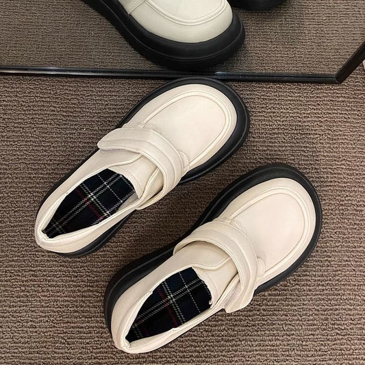 Dame Loafers med tyk bund og stor snude, der passer til alt