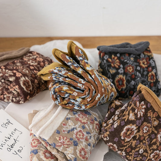 Hemming loose jacquard pile socks