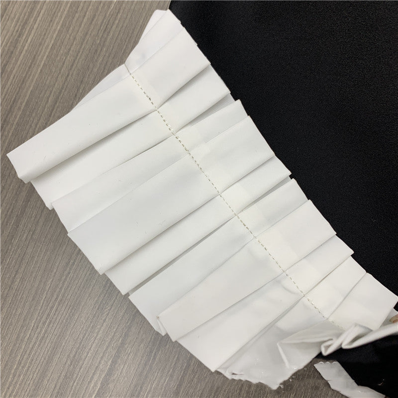 Contrasting Color Stitching Lotus Leaf Lace Was Thin High-waist Suit Shorts