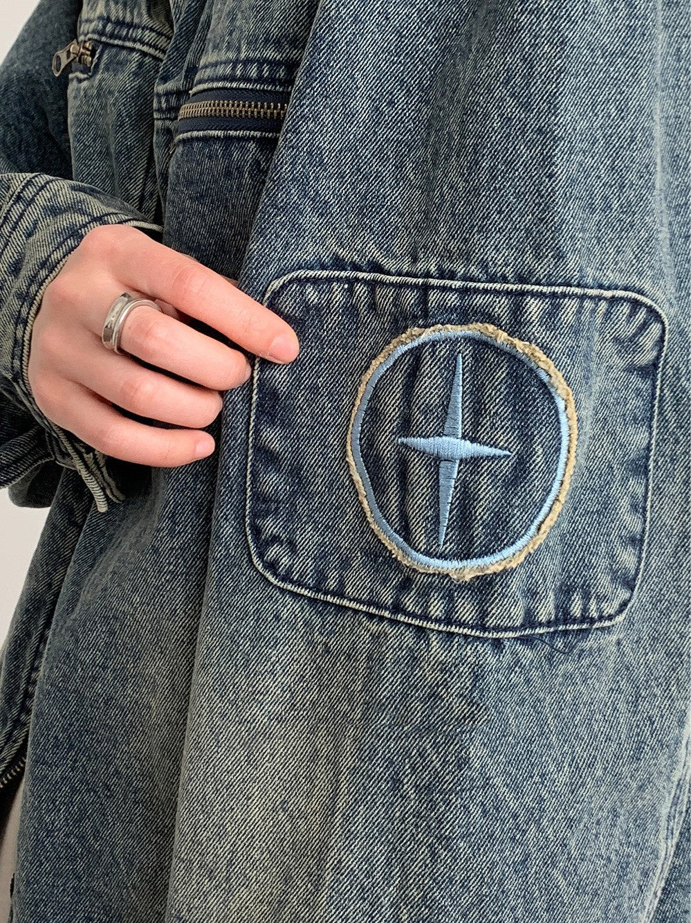 Jakkejakke til mænd i japansk retro-broderet vasket denim
