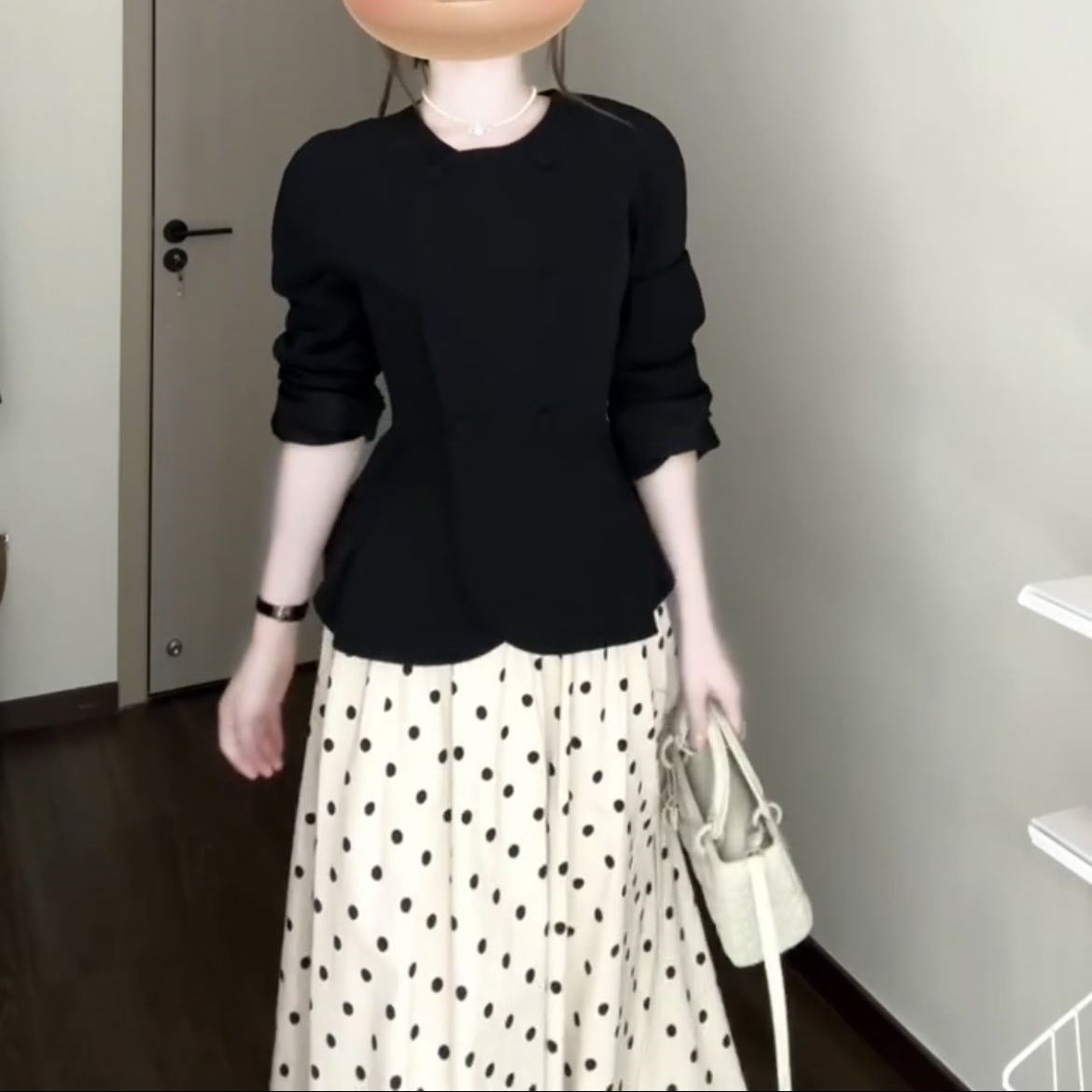 Stylish Minimalist And Elegant Design Womens Suit