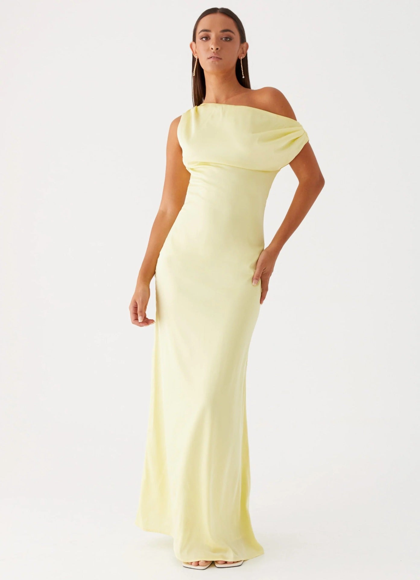 New Solid-color Asymmetrical Neckline Pleated Long Dress