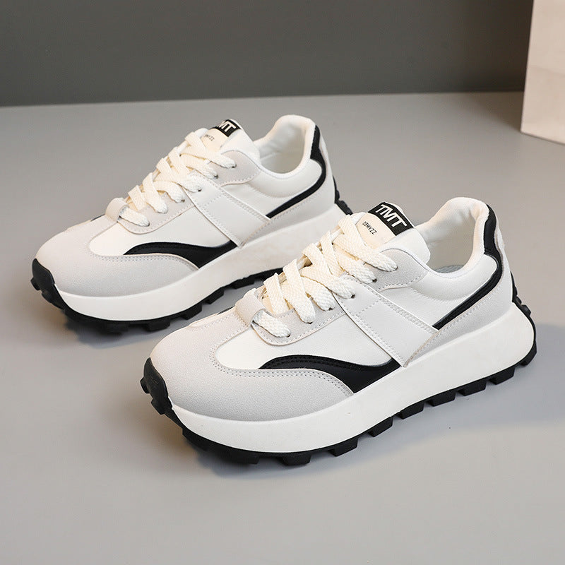 Farvematchende sports damesko åndbar platform