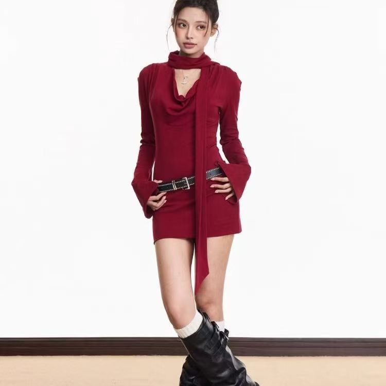 Long Sleeve Dress Figure Hugging Tight Fitting With A Cinched Waist And A Sheath Silhouette