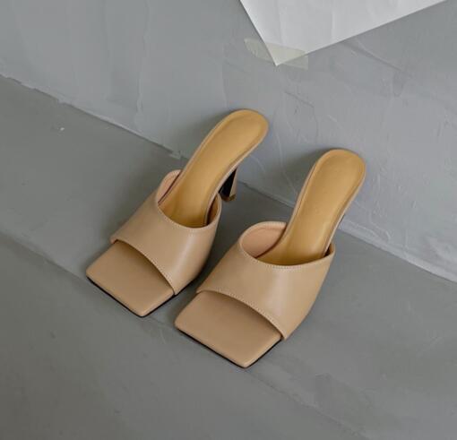 Catwalk Blogger Simple High-heeled Slippers Fashion Square Head