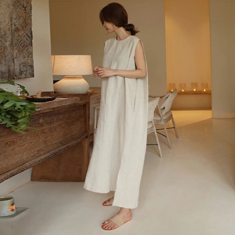 Womens Sleeveless Crew-neck Dress With Side Slit