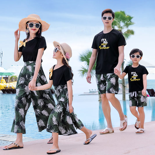 A Family Of Three Or Four Suits Beach Vacation Whole Home Decoration