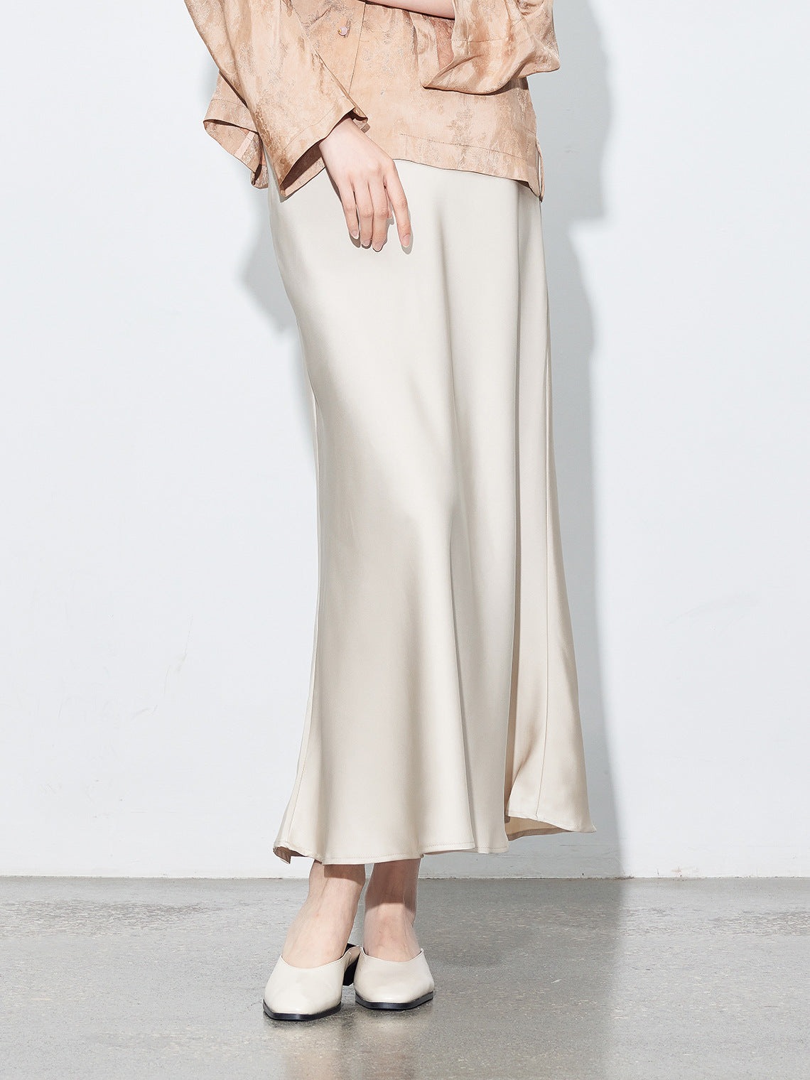 Oblique Cut Glossy Silky Half Body New Acetate Satin Temperament High Waist Fishtail Skirt