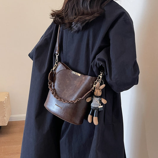Women's Retro Messenger Bag Portable Bucket Bag