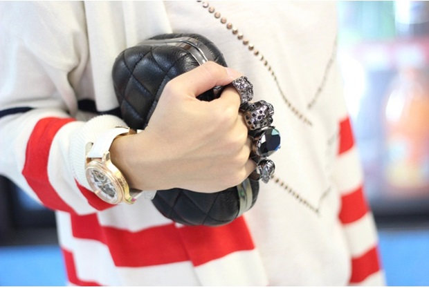 Ring ringer hand bag