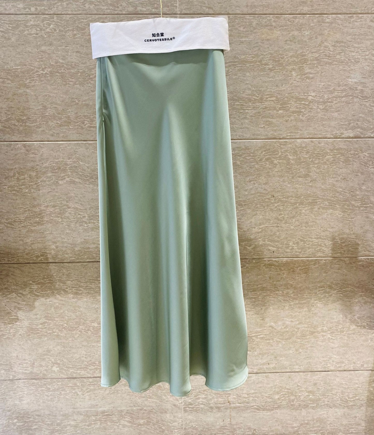 Oblique Cut Glossy Silky Half Body New Acetate Satin Temperament High Waist Fishtail Skirt