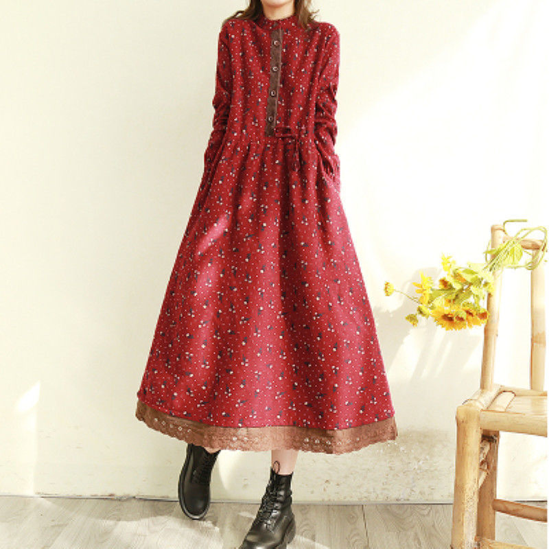 Slimming Relaxed-fit Plus-size Dress With A Defined Waist