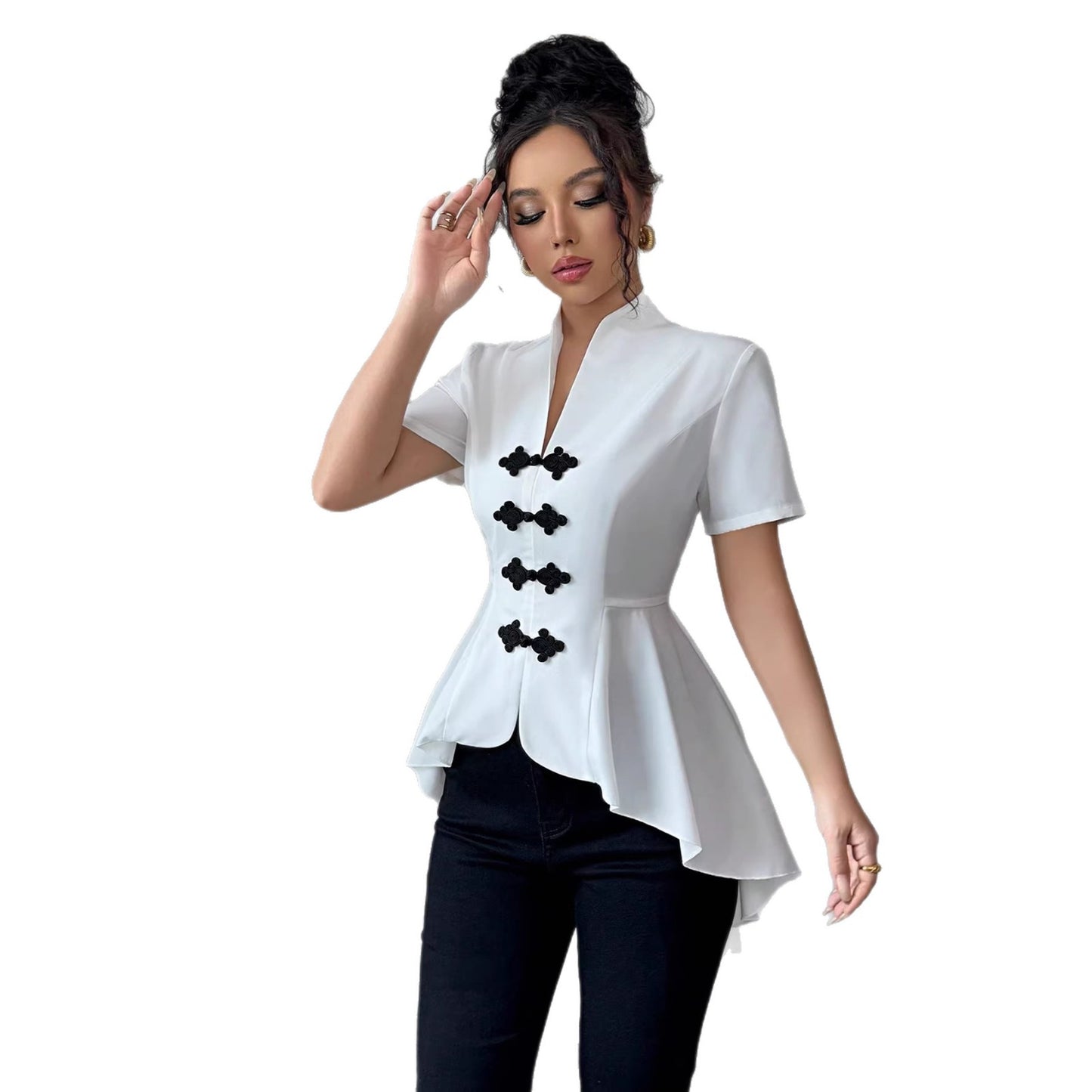 Elegant And Stylish Casual Shirt With A Symmetrical Hem