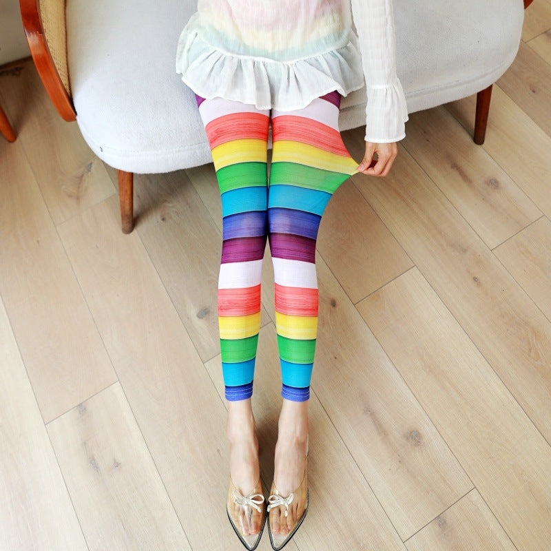 Fashionable Stretchy Mesh Pants With Printed Design