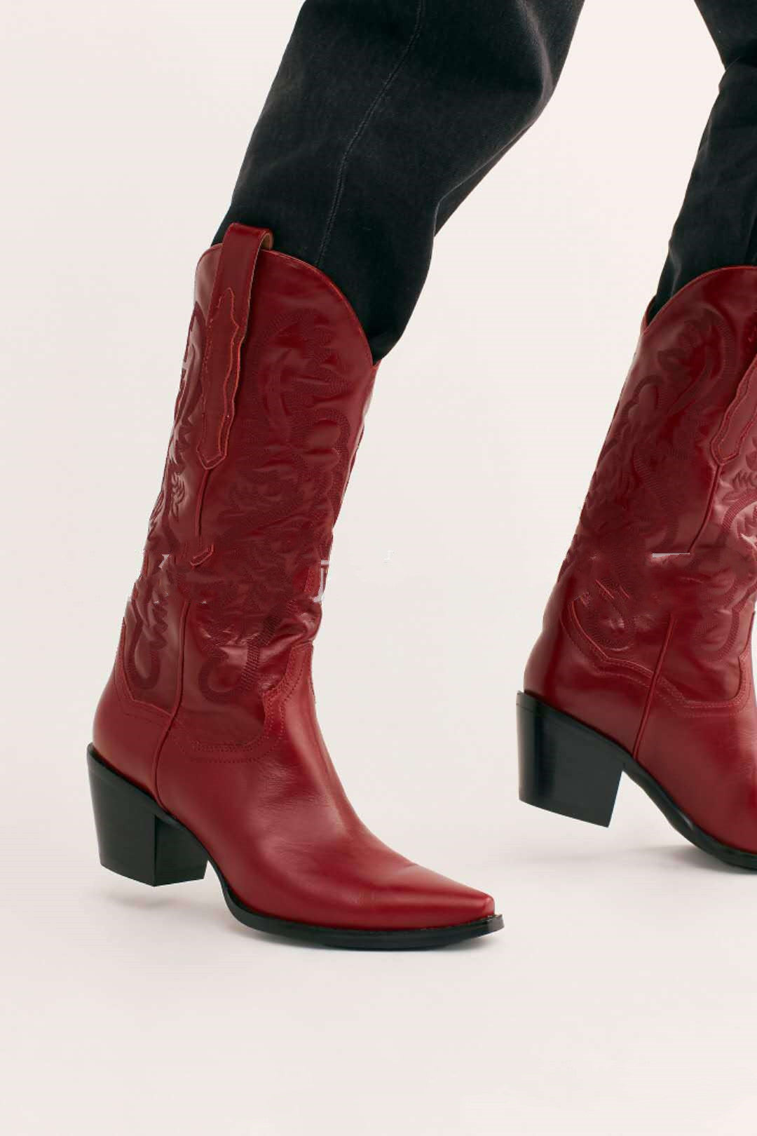 Artificial PU European And Beautiful Leather Sleeve Martin Boots