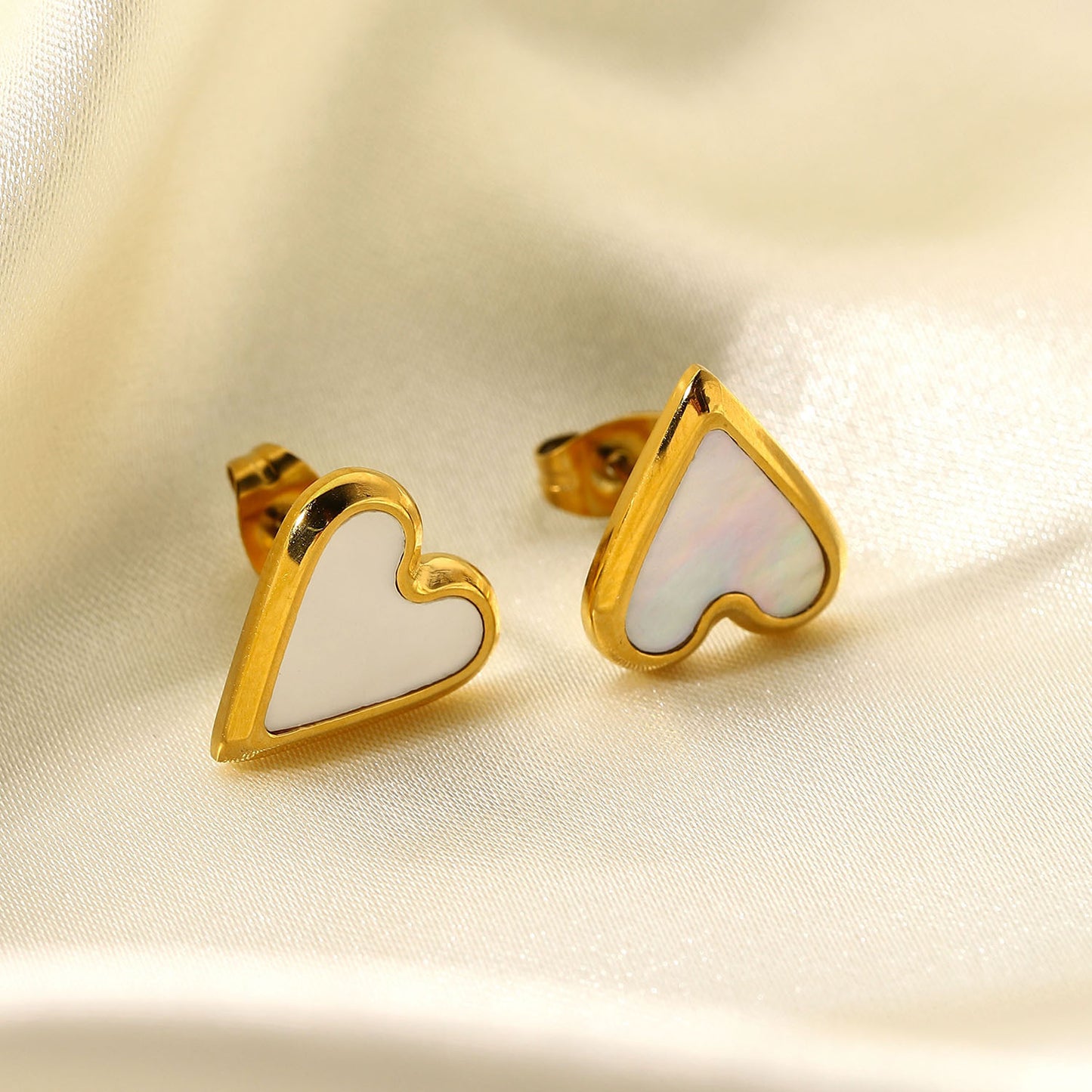 Natural Stone Black Shell Love Stud Earrings